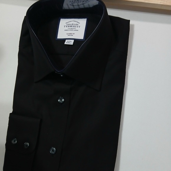 Charles Tyrwhitt Black Dress Shirt Large Non Iron Poplin‎ Classic Fit 16/34 - Picture 1 of 4